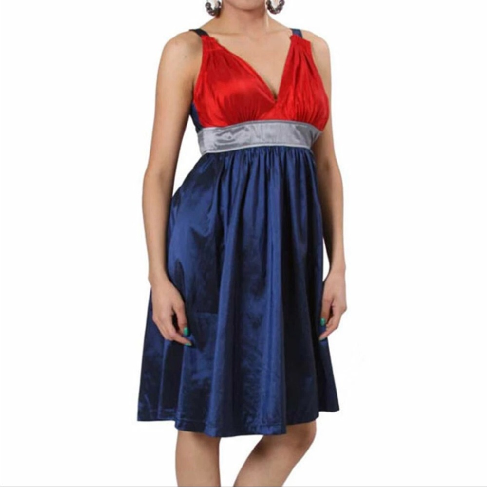 Sleeveless Red and Navy V-Neck Midi Dress with Silver Waist